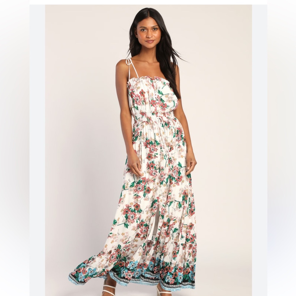 Lulu’s - Floral Maxi Dress